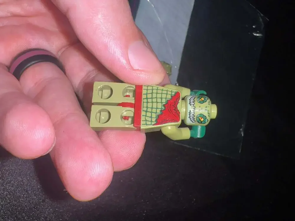 Lego Legends of Chima Crawley Minifigure (loc013) with Crocodile Headgear